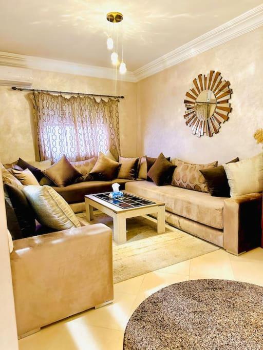 Appartamento Chic Apartment, 10 Min To Guiliz